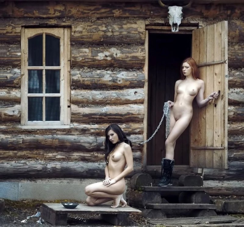 Рабыни голые