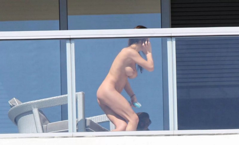 Heidi klum topless