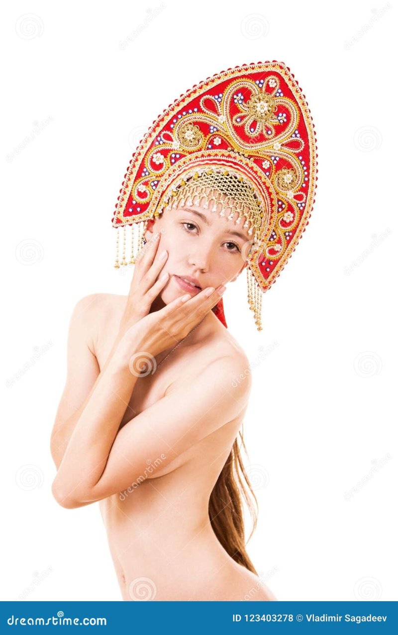 Русская красавица в кокошнике