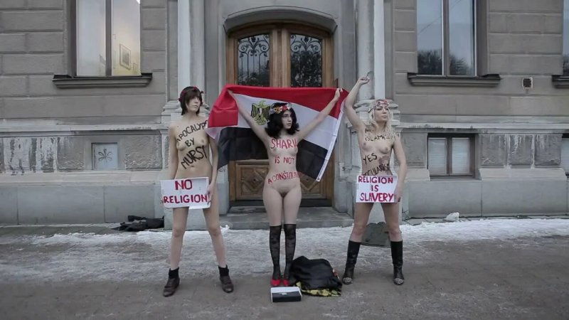 Голые украинские феминистки