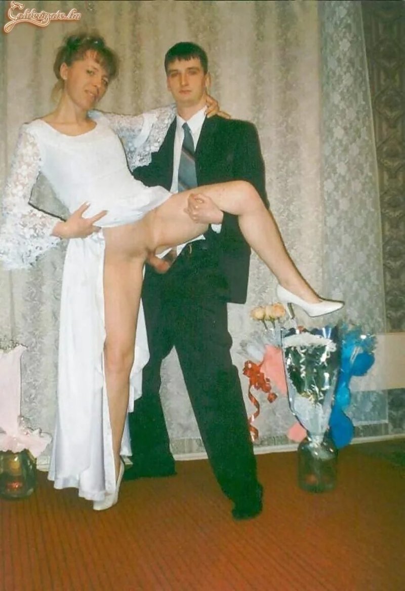 У невесты под платьем