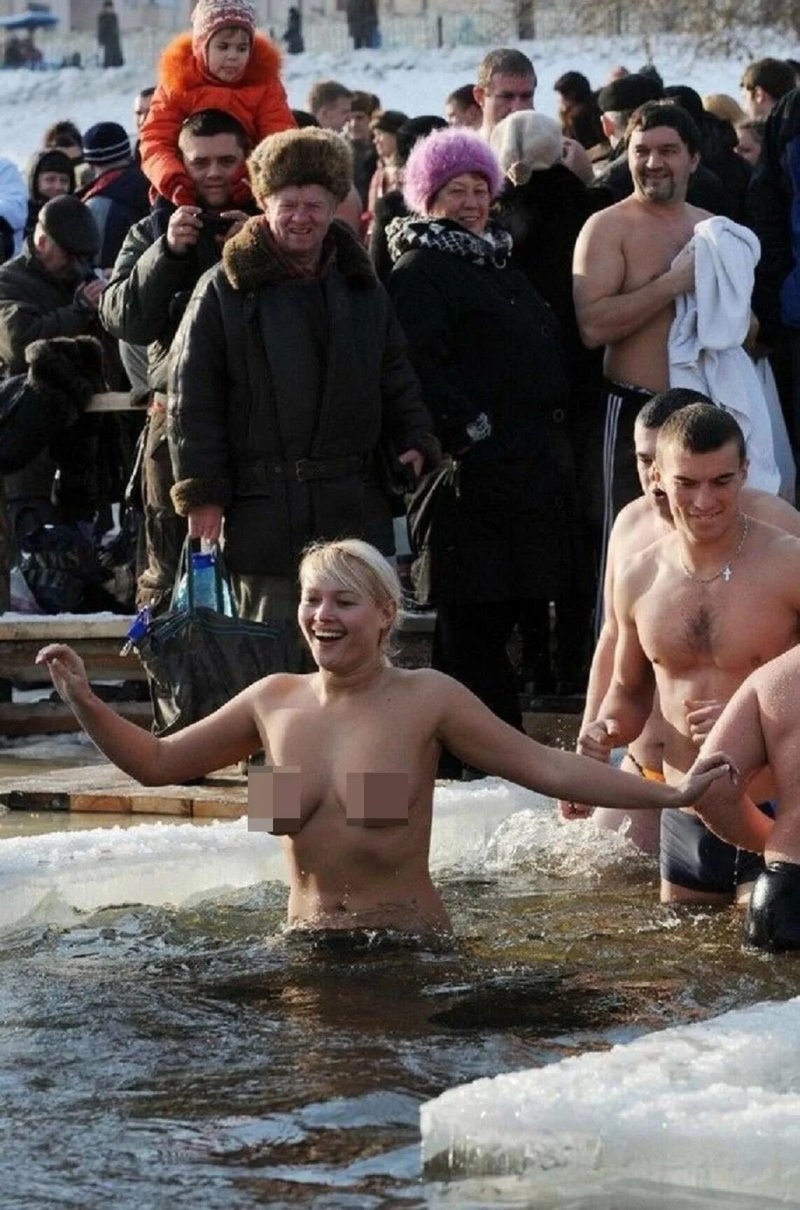 Голые купания на крещение