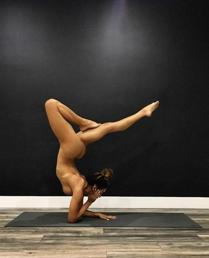 Naked gymnast балерина ирина