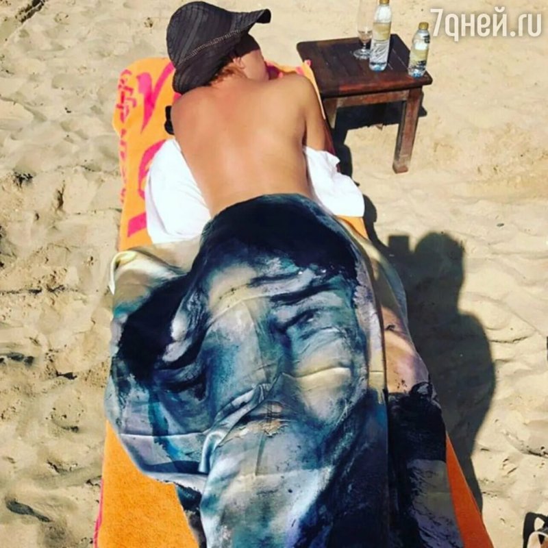 Любовь успенская в купальнике