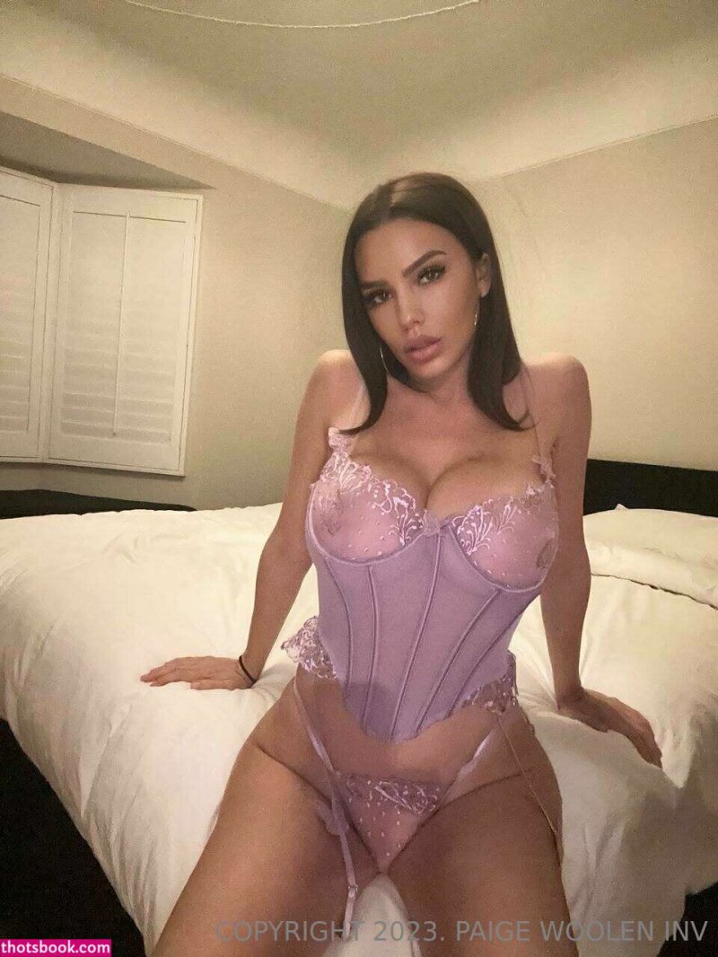 Paige woolen nude