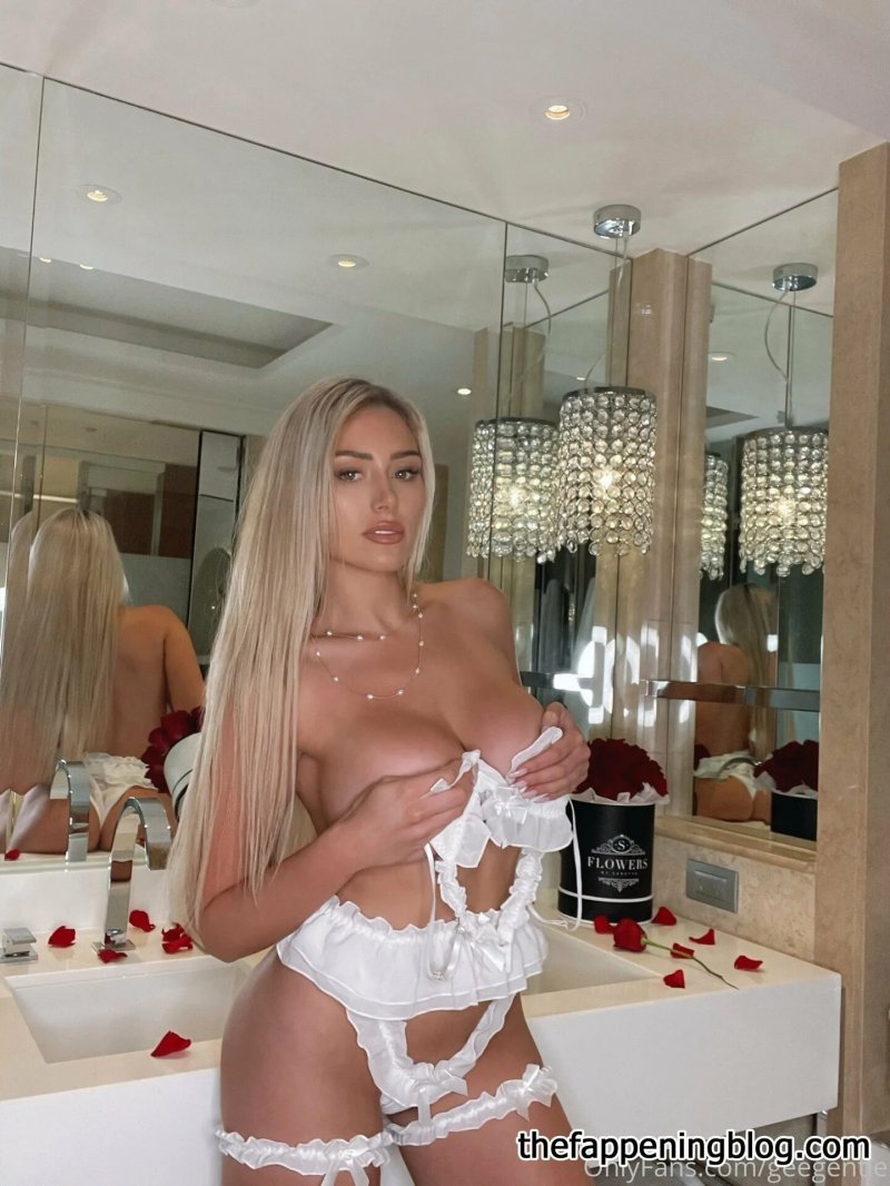 Georgina gentle only fans голая грудь