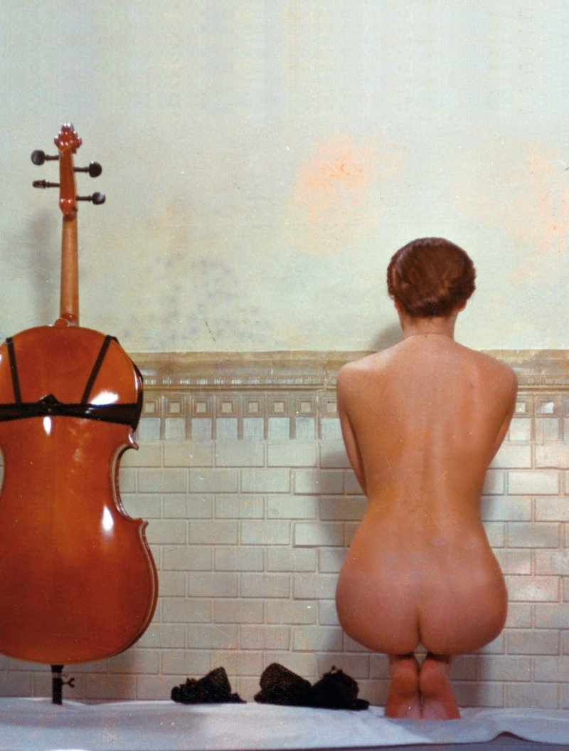 Лаура антонелли nude виолончель
