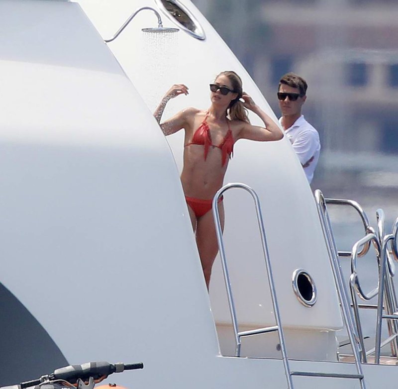 Doutzen kroes bikini