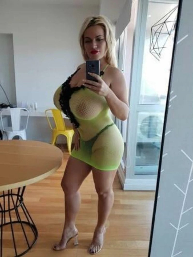Olyria roy олирия рой сиськи