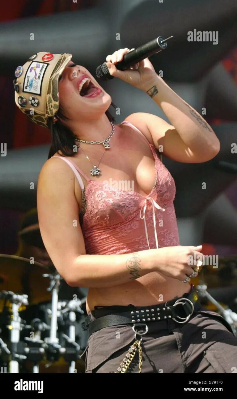 Beth hart грудь