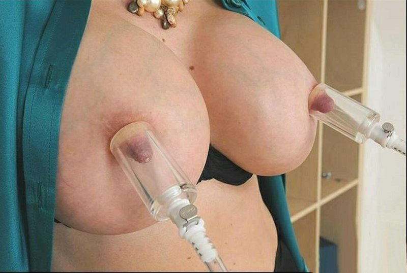 Дойка молока из сисек бдсм