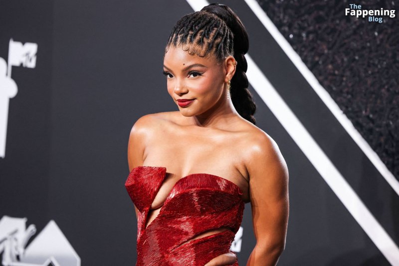 Halle bailey nude