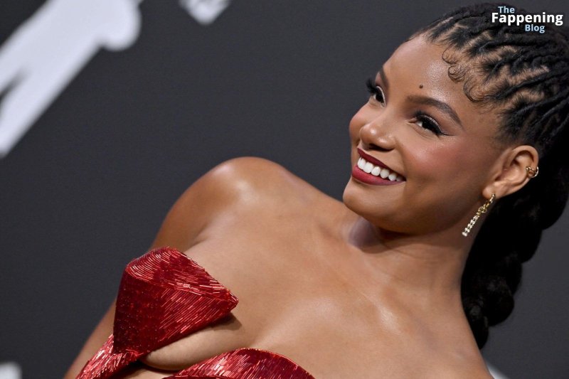 Halle bailey nude