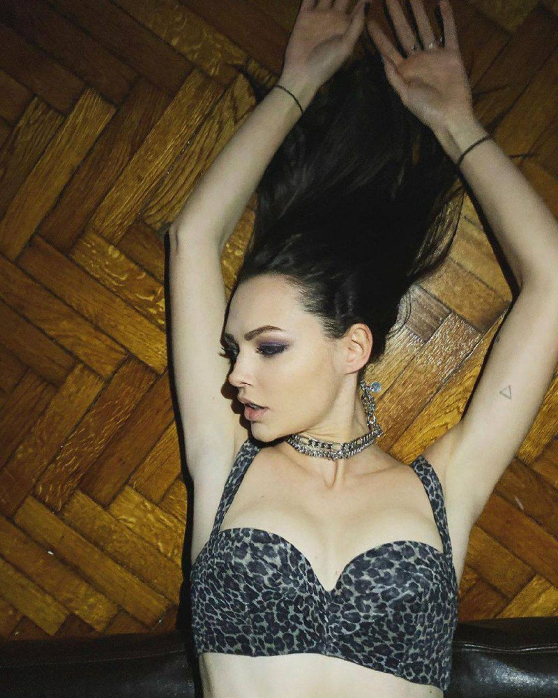 Полина фаворская