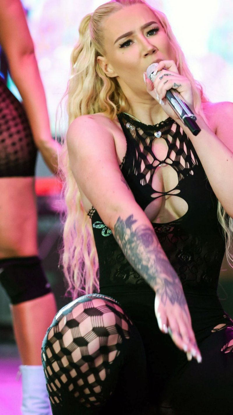 Iggy azalea hot