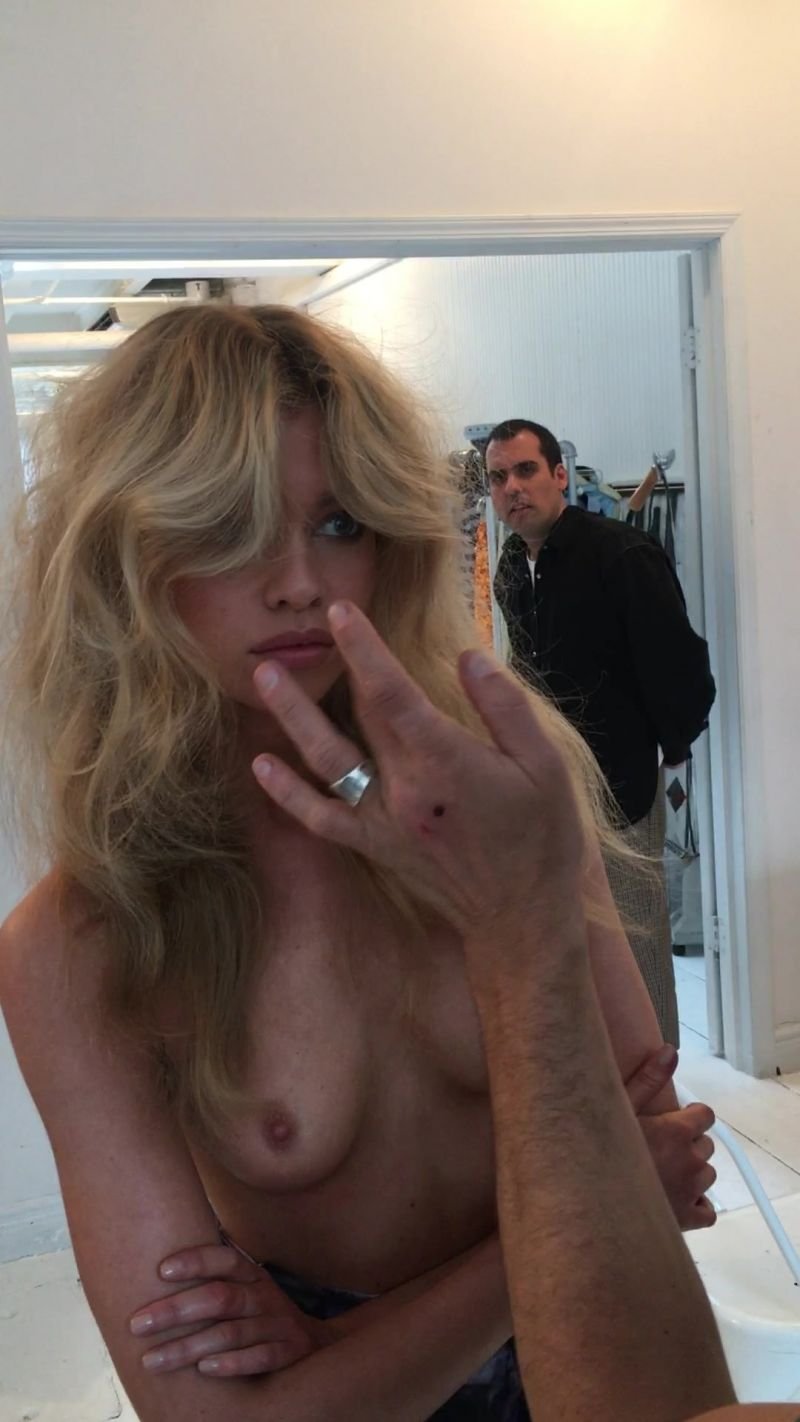 Stella maxwell nude