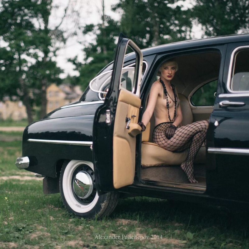Фотосессия с ретро автомобилем