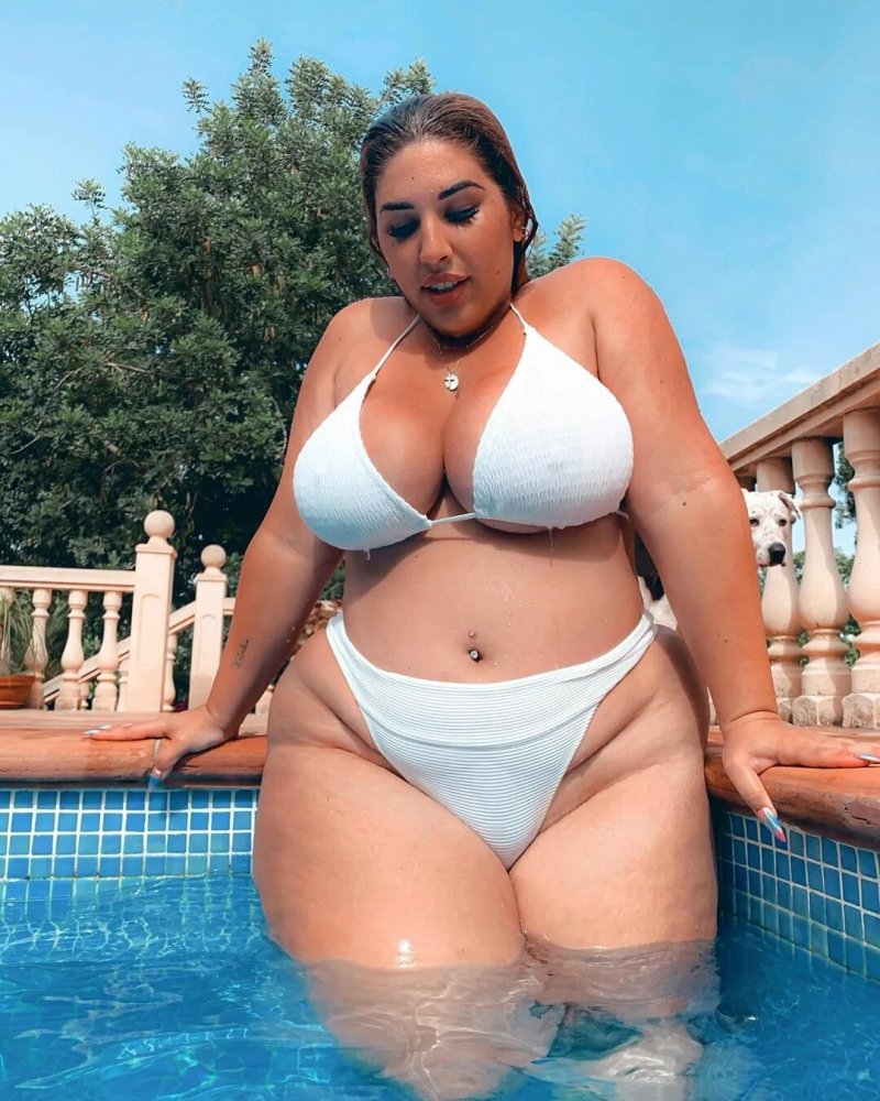 Наталия лозано модель plus size