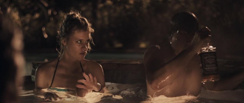 Mackenzie davis hot