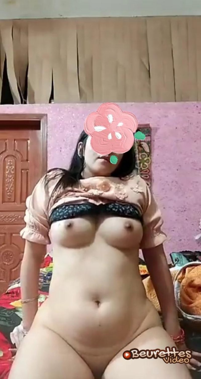 Nude pakistani