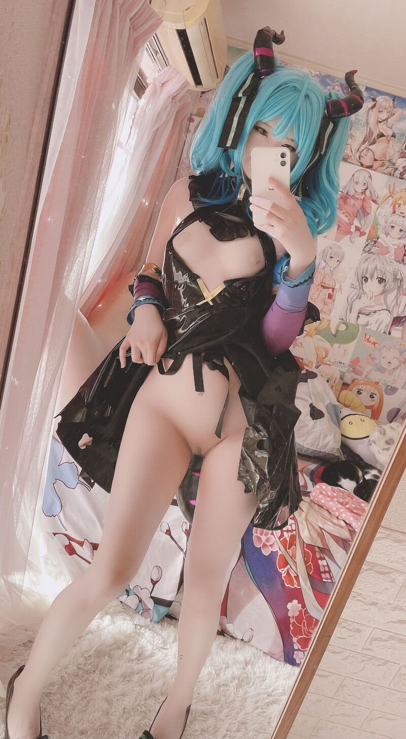 Hatsune miku vocaloid