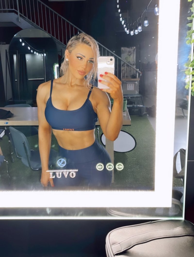 Stephanie sanzo