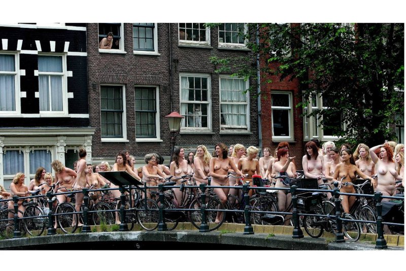 World naked bike ride