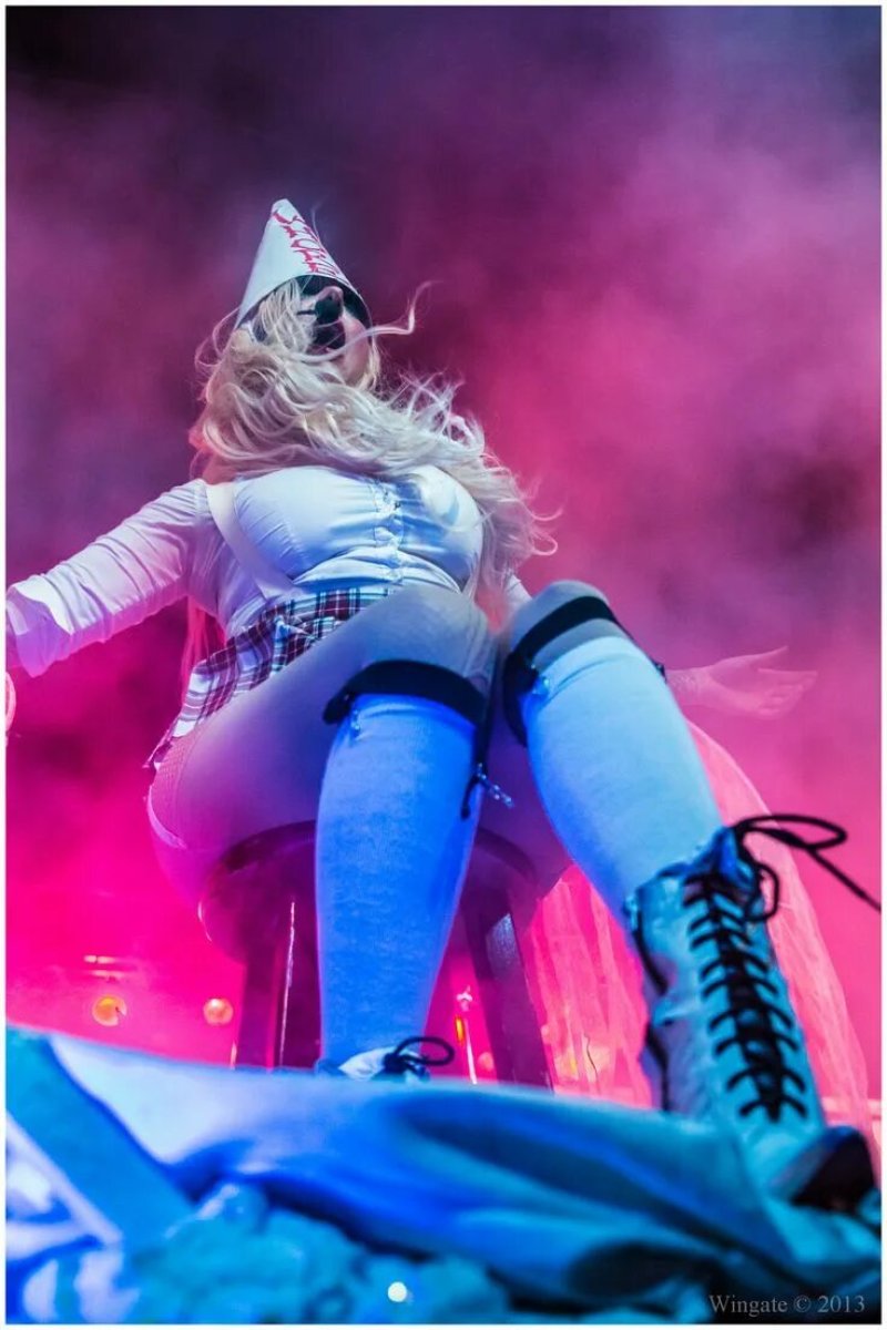 Группа in this moment