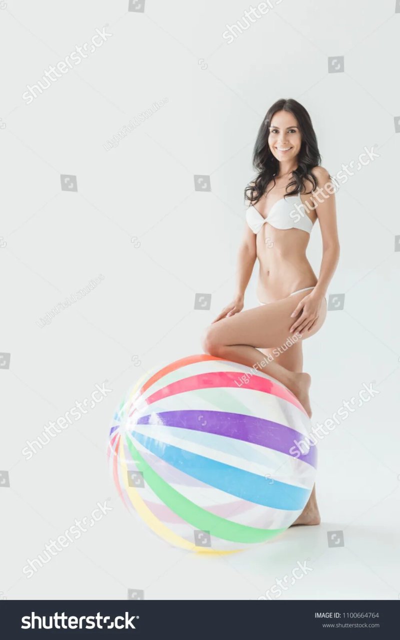 Пляжные мячи