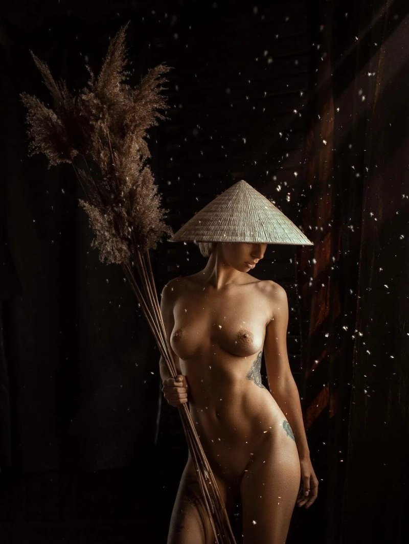 Креативное ню